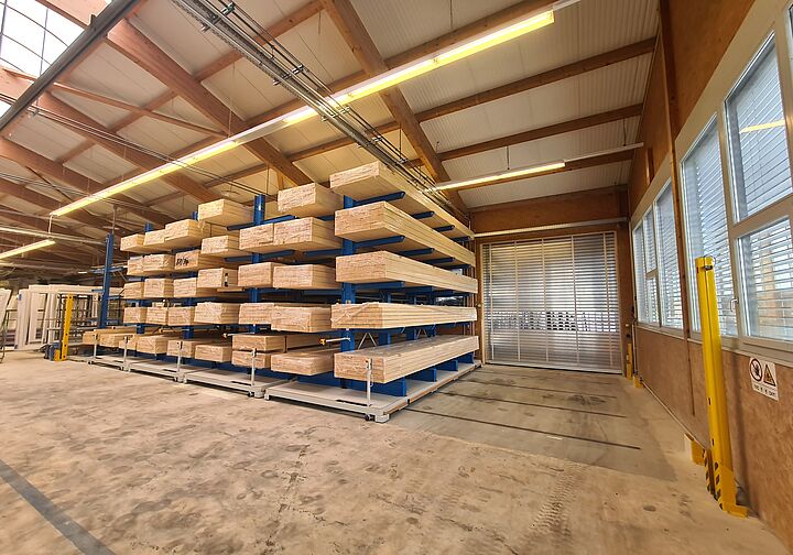 mobile cantilever racking system
