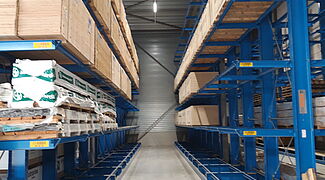 Cantilever racking