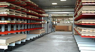 Mobile cantilever racking system