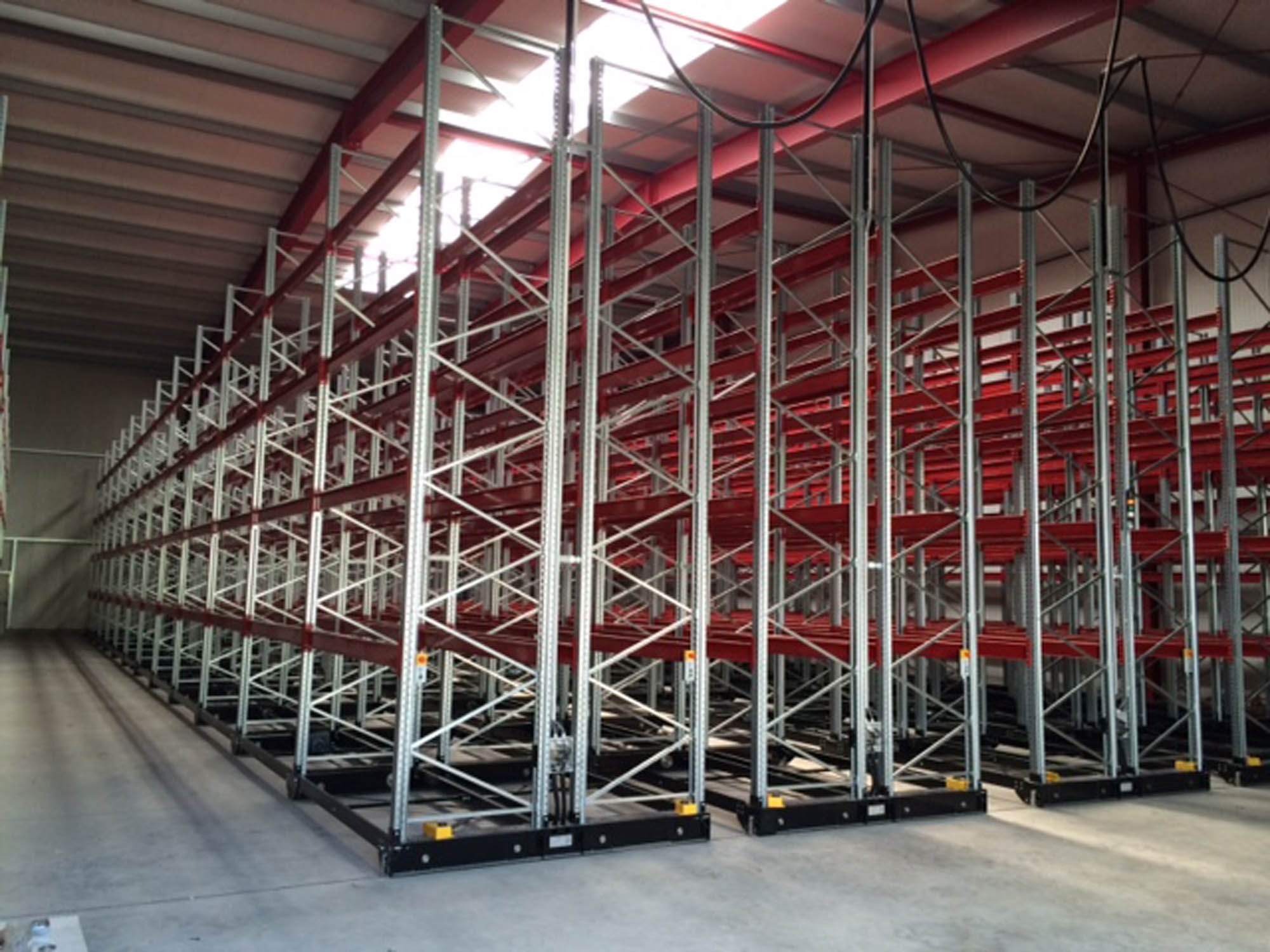 mobile racking pallet rack